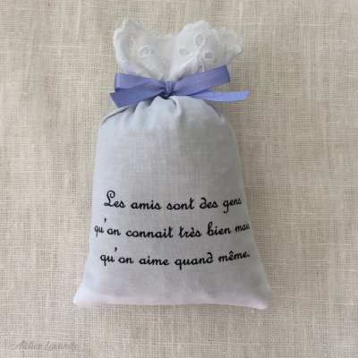 Les Sachets De Lavande Avec Citations Poetiques Atelier Lavande Provence